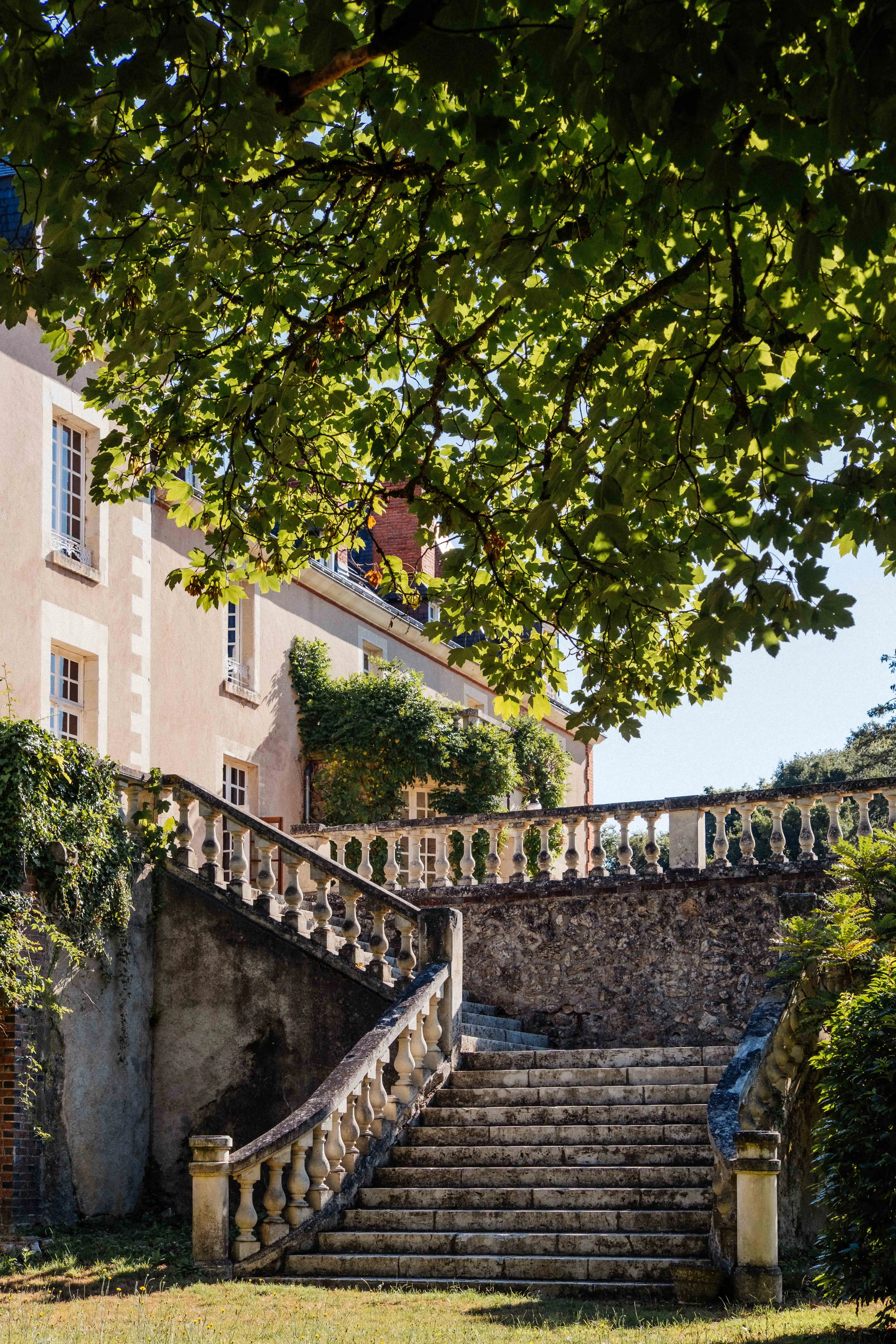 Le château et son parc de quatorze hectares.