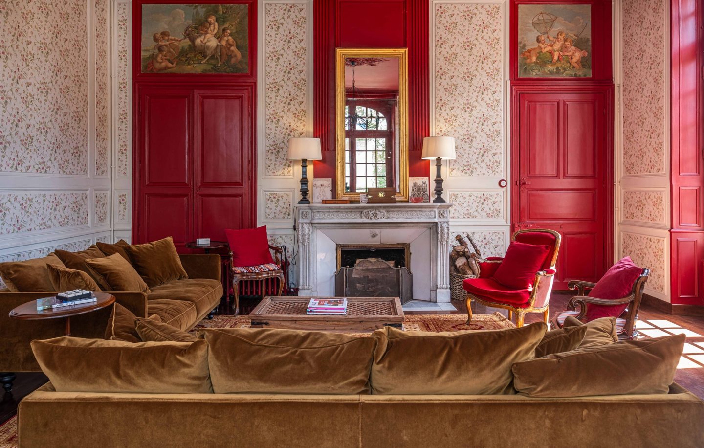 A charming hotel · 1